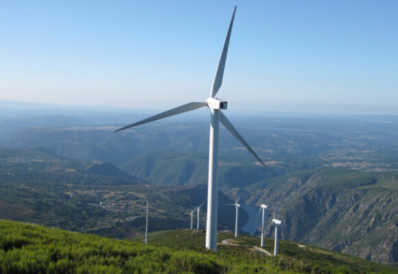 ¿Qué es la energía eólica, cómo se transforma en electricidad y cuáles son sus ventajas?
